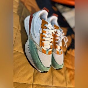 Men’s size 11 FILA Men's Renno N-Generation 'WHITE BLUE LAVA' 1CM01568-125